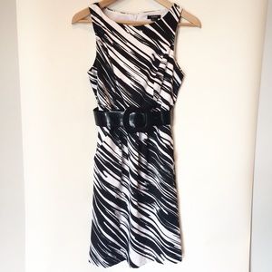 XOXO Sheath Dress Diagonal Lines B/W